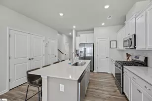 413 Batten Rd, Taylors, SC 29687 - Photo 7