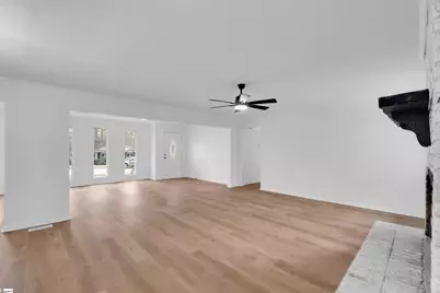 212 Barrett Drive, Mauldin, SC 29662 - Photo 9