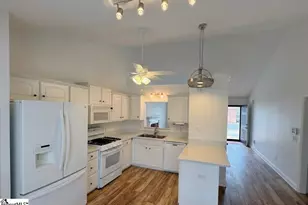 14 St Thomas Ct, Greer, SC 29651 - Photo 7