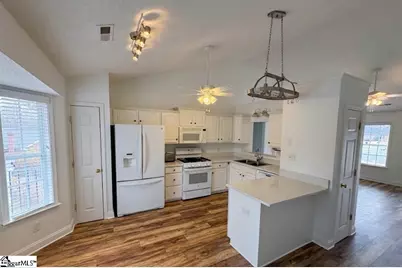 14 St Thomas Court, Greer, SC 29651 - Photo 9