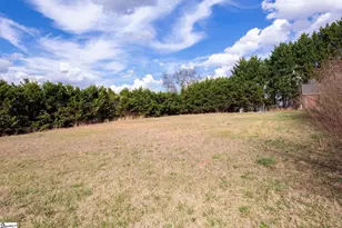 319 Waters Rd, Taylors, SC 29687 - Photo 11