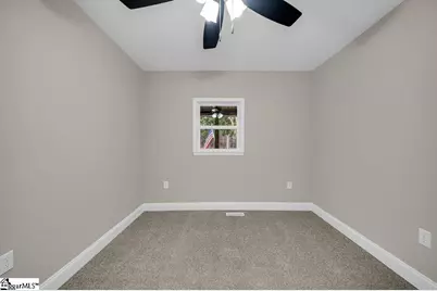 135 Commercial Circle, Westminster, SC 29693 - Photo 23