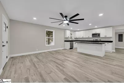 135 Commercial Circle, Westminster, SC 29693 - Photo 5