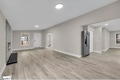 135 Commercial Circle, Westminster, SC 29693 - Photo 11