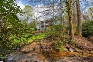 8 Rustic Ct, Landrum, SC 29356 - Photo 5