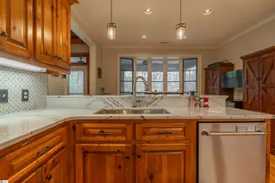 8 Rustic Ct, Landrum, SC 29356 - Photo 15