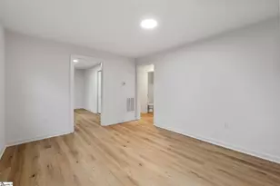 12 White Horse Rd, Greenville, SC 29605 - Photo 7