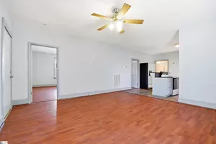 33 Ross St, Greenville, SC 29611 - Photo 7