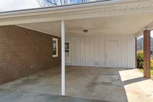 1313 Springfield Rd, Boiling Springs, SC 29316 - Photo 5