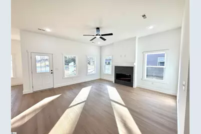 179 Cedar Avenue, Wellford, SC 29385 - Photo 5