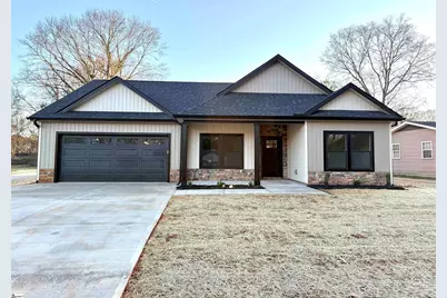 179 Cedar Avenue, Wellford, SC 29385 - Photo 1