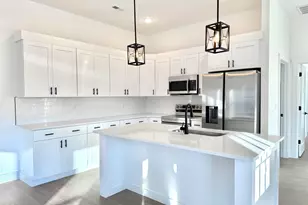 177 Cedar Ave, Wellford, SC 29385 - Photo 9