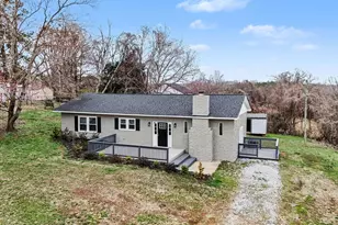 2822 Carolina Country Club Rd, Spartanburg, SC 29306 - Photo 3