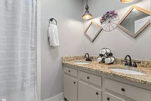 401 Clairmont Dr, Greenwood, SC 29649 - Photo 29