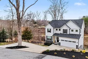 346 Endless Dr, Greer, SC 29651 - Photo 3