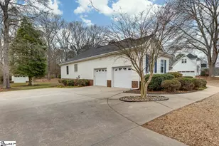 104 Camperdown Ct, Easley, SC 29642 - Photo 47