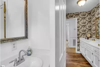 639 Sulphur Springs Road, Greenville, SC 29617 - Photo 21