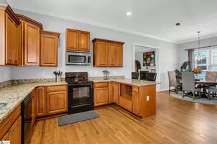 726 Rutherford Rd, Greenville, SC 29609 - Photo 7
