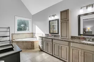 726 Rutherford Rd, Greenville, SC 29609 - Photo 21