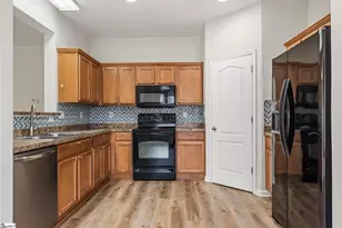 704 Center Rd, Taylors, SC 29687 - Photo 13