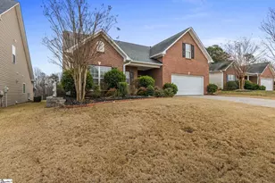 704 Center Rd, Taylors, SC 29687 - Photo 3