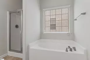 704 Center Rd, Taylors, SC 29687 - Photo 21