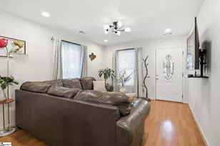 212 Forest St, Greer, SC 29650 - Photo 5