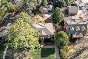 404 E Faris Rd, Greenville, SC 29605 - Photo 3