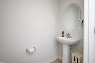 126 Fernside Ct, Greenville, SC 29617 - Photo 9