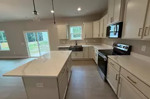 88 Wilson St, Greer, SC 29651 - Photo 7