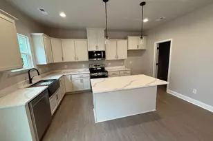 88 Wilson St, Greer, SC 29651 - Photo 7