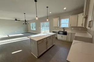 88 Wilson St, Greer, SC 29651 - Photo 5