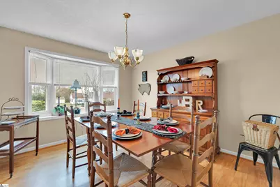 437 Cresthaven Drive, Boiling Springs, SC 29316 - Photo 9