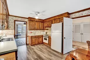 8 Graystone Way, Taylors, SC 29687 - Photo 9