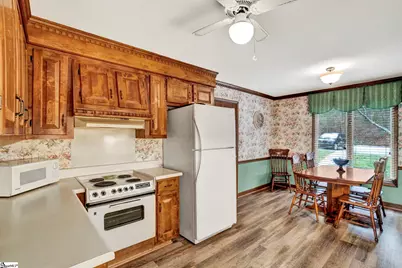 8 Graystone Way, Taylors, SC 29687 - Photo 9