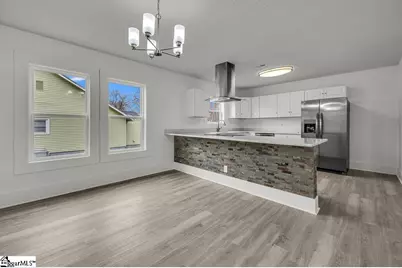 136 Lee Street, Laurens, SC 29360 - Photo 7