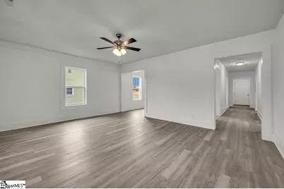 136 Lee Street, Laurens, SC 29360 - Photo 5