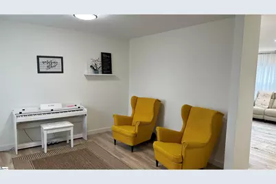 214 Wadsworth Road, Spartanburg, SC 29301 - Photo 7