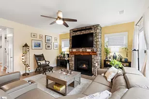 545 Laxton Rd, Greer, SC 29651 - Photo 5