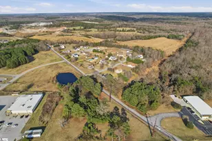 100 Muskogee Ln, Gray Court, SC 29645 - Photo 35