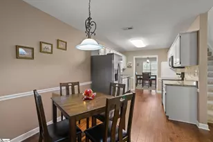 231 Goldfinch Cir, Greer, SC 29650 - Photo 5