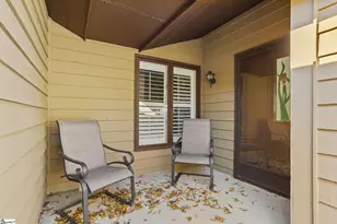 231 Goldfinch Cir, Greer, SC 29650 - Photo 3