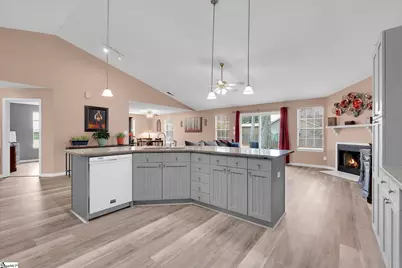 1215 Ravenswood Drive, Anderson, SC 29625 - Photo 9