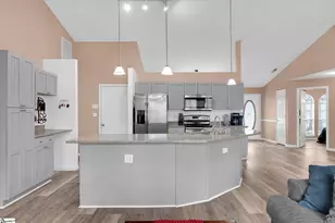 1215 Ravenswood Dr, Anderson, SC 29625 - Photo 7