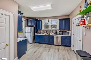 20 8th St, Greer, SC 29651 - Photo 7