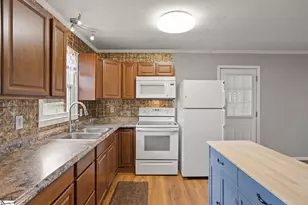 411 Pelzer Hwy, Easley, SC 29642 - Photo 13