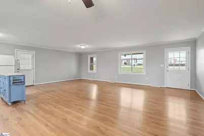 411 Pelzer Highway, Easley, SC 29642 - Photo 5