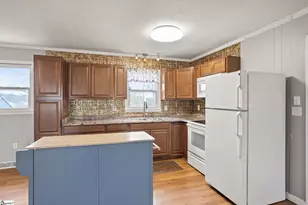 411 Pelzer Hwy, Easley, SC 29642 - Photo 11