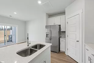 915 Yarn Wy, Greer, SC 29651 - Photo 5