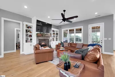 2015 Walhalla Highway, Pickens, SC 29671 - Photo 5